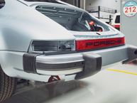 Drive Straat 1974 Porsche 911 SC Polar Silver 9114103164 - Restoration Assembly